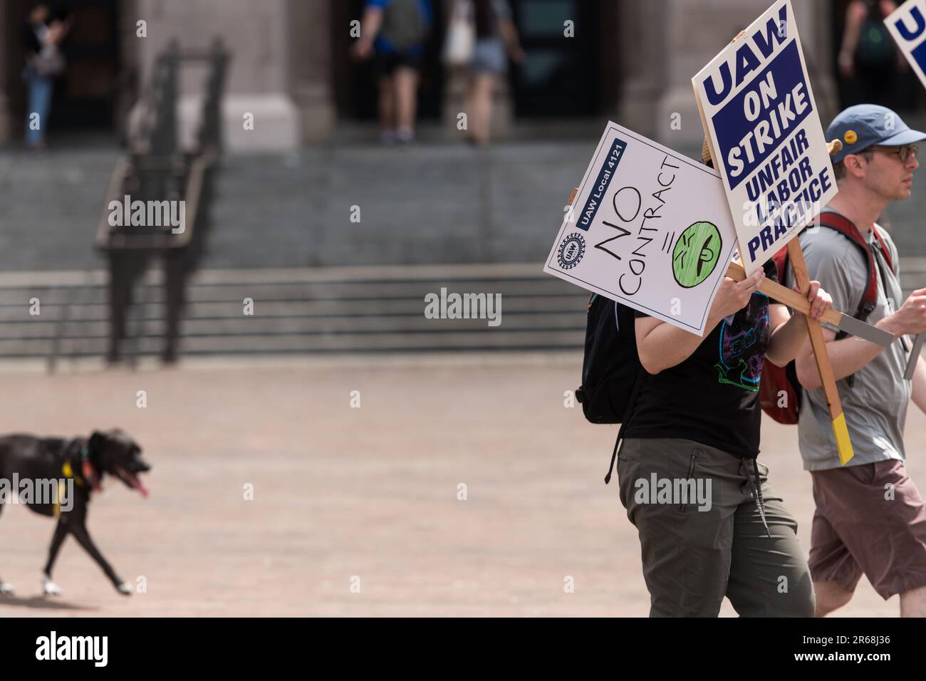 Seattle, USA. 7 Jun, 2023. University of Washington staff goes on ...
