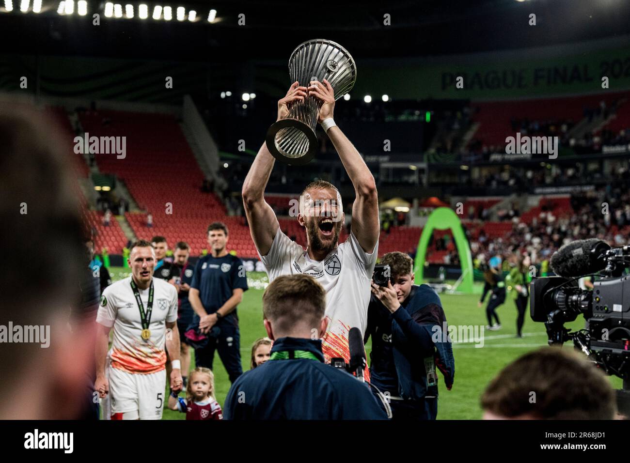 Prague, Czech Republic. 07th June, 2023. Tomas Soucek of West Ham United seen with the trophy after winning the UEFA Europa Conference League final between Fiorentina v West Ham United at Eden Arena in Prague. Credit: Gonzales Photo/Alamy Live News Stock Photo