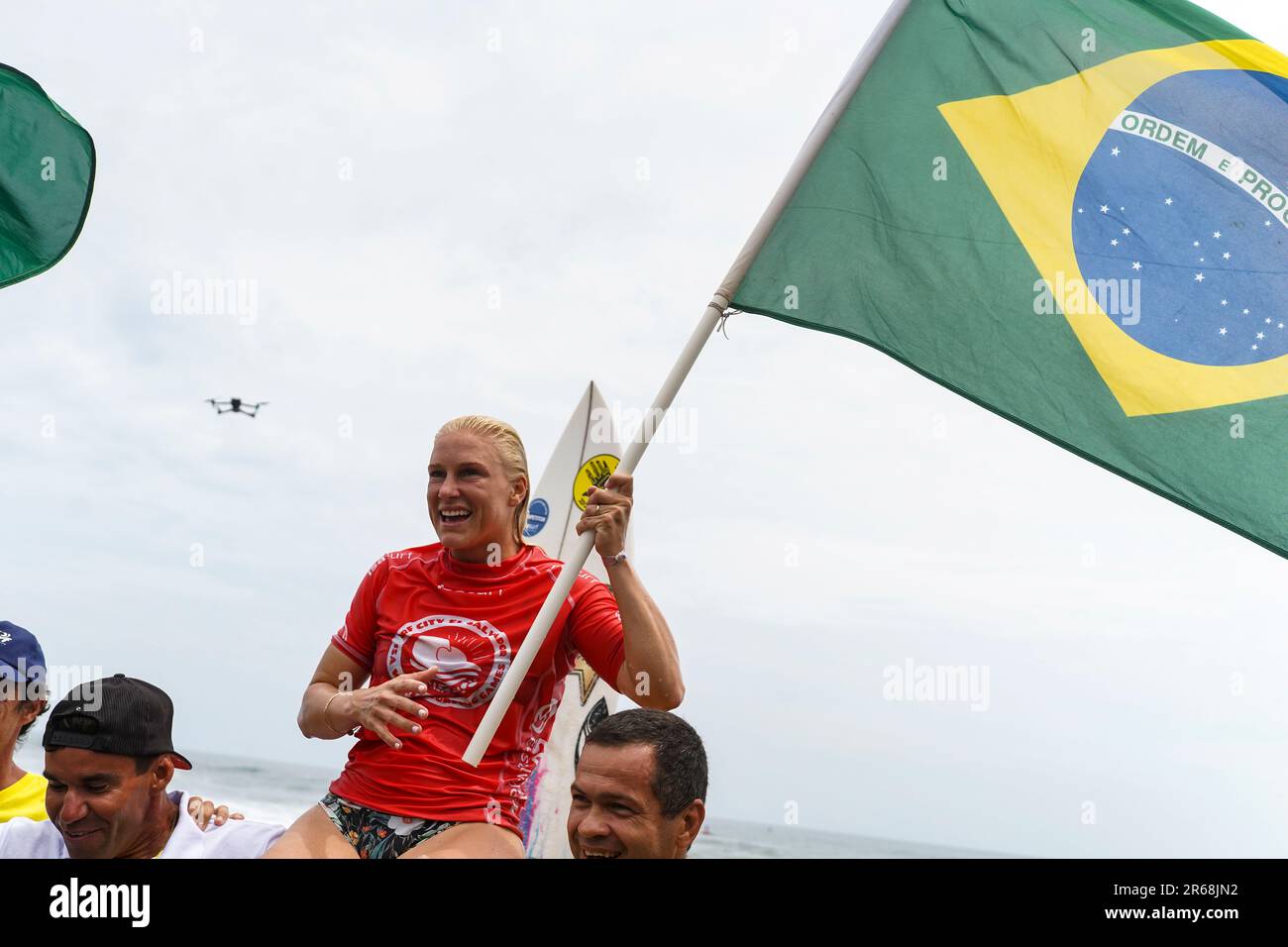 Tamanique, El Salvador. 07th June, 2023. Tati Weston Webb of Brazil celebrates a victory during the finals of the 2023 ISA World Surfing Games in El Tunco beach. (Photo by Camilo Freedman/SOPA Images/Sipa USA) Credit: Sipa USA/Alamy Live News Stock Photo