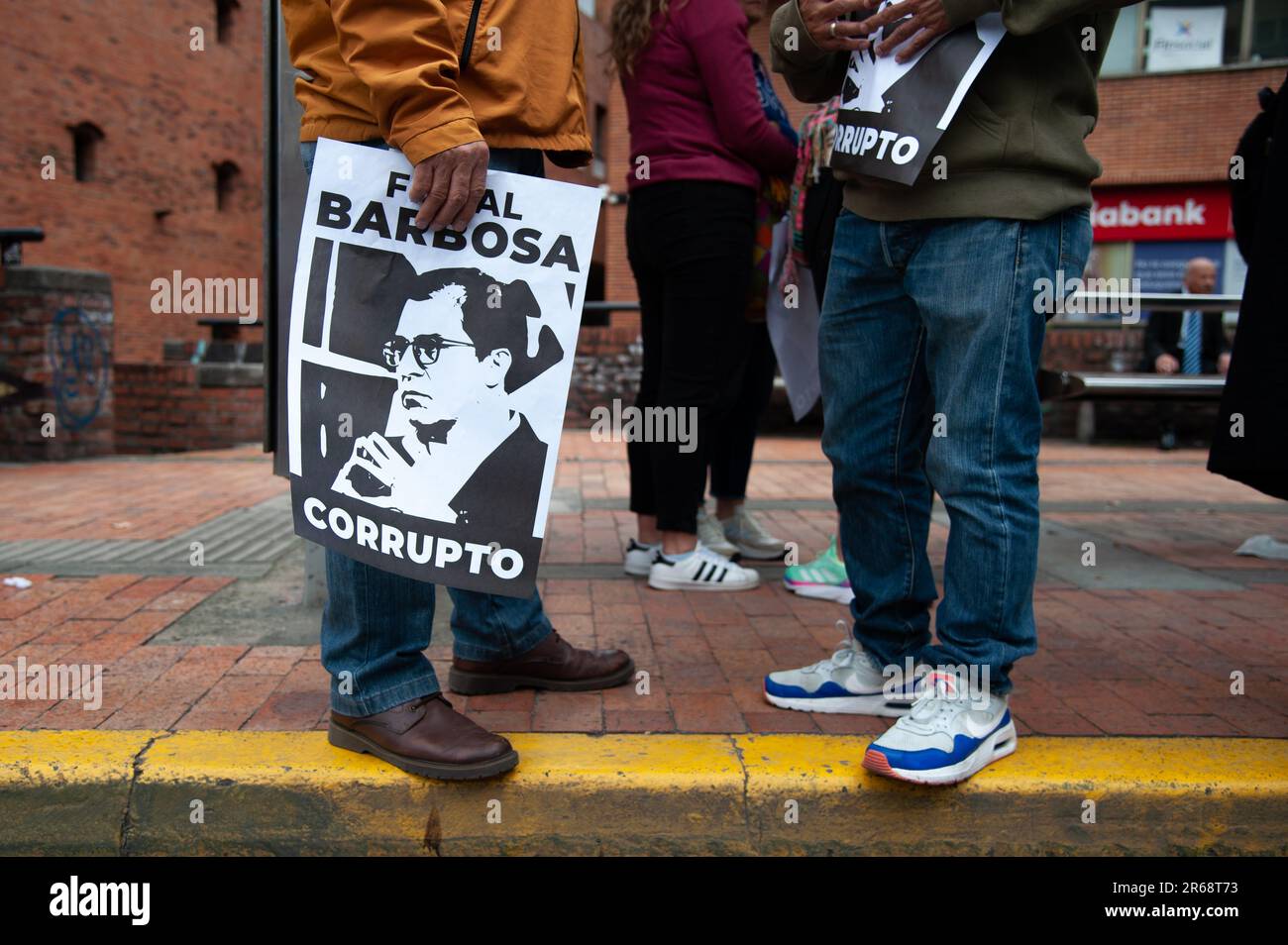 Bogota, Colombia. 07th June, 2023. Demonstrators hold banners that read 'Prosecutor Barbosa is Corrupt' during the demonstrations in support of the Colombian government social reforms, in Bogota, Colombia, June 7, 2023. Photo by: Chepa Beltran/Long Visual Press Credit: Long Visual Press/Alamy Live News Stock Photo