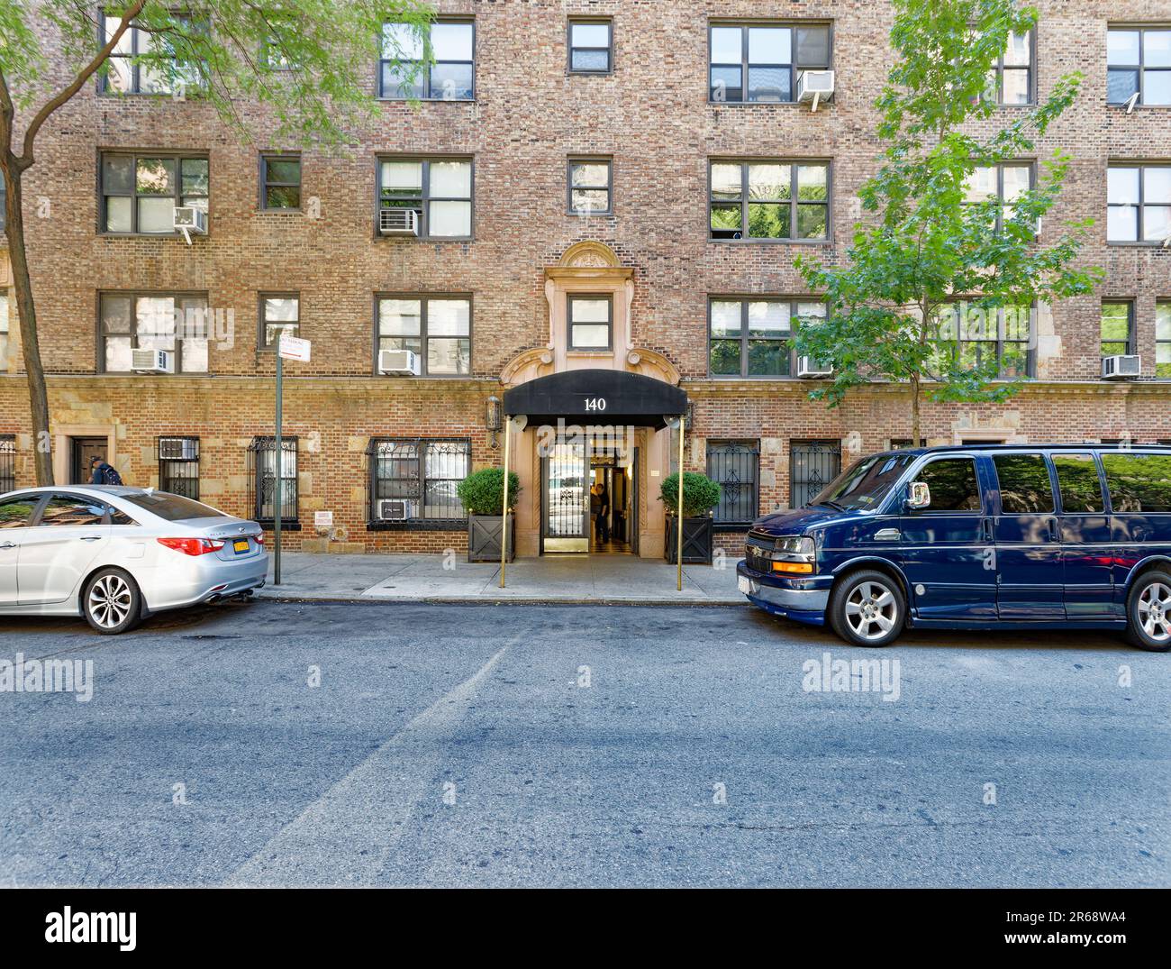 140 e 28th st hires stock photography and images Alamy