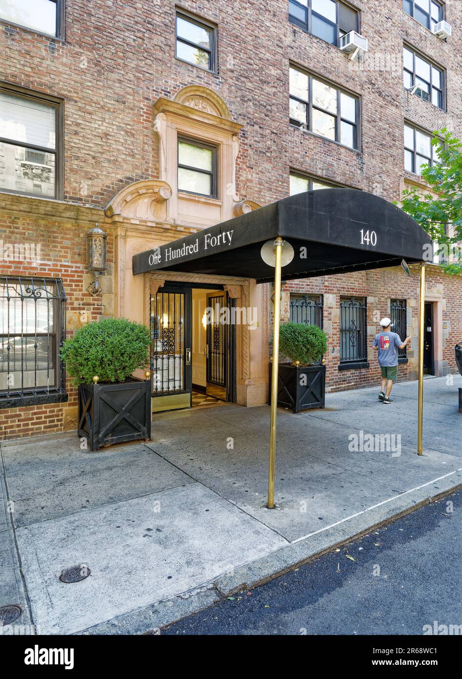 140 e 28th st hi-res stock photography and images - Alamy