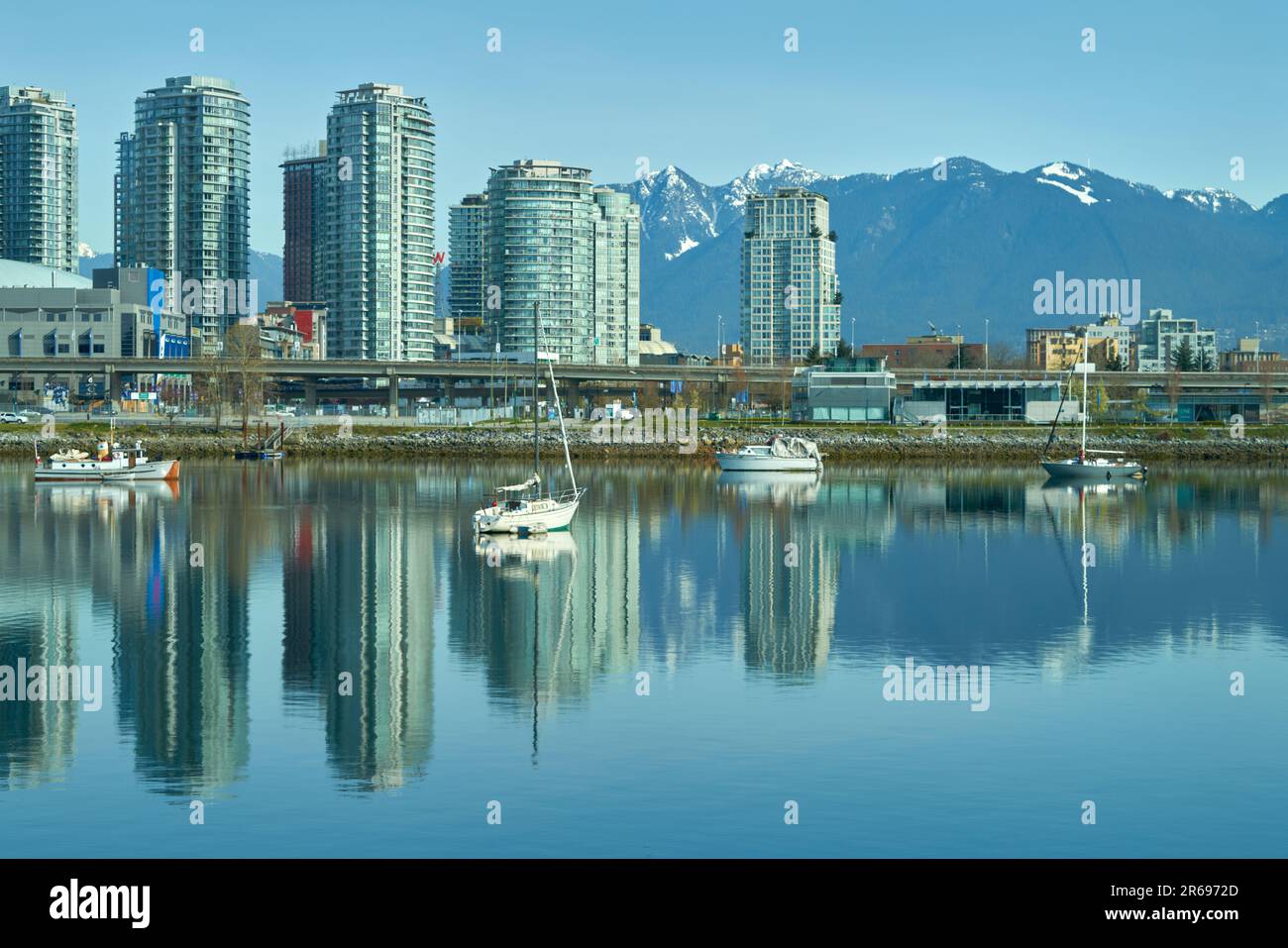 View downtown vancouver sunrise hi-res stock photography and images - Alamy