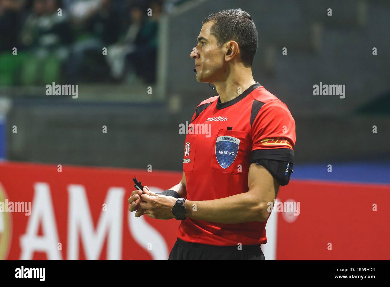 SÃO PAULO, SP - 07.06.2023: PALMEIRAS X BARCELONA - Referee Andres Rojas during the match between Palmeiras and Barcelona-EQU for the fifth round of the group stage of Conmebol Libertadores held in São Paulo at Allianz Parque on Wednesday night (07) (Photo: Yuri Murakami/Fotoarena) Stock Photo