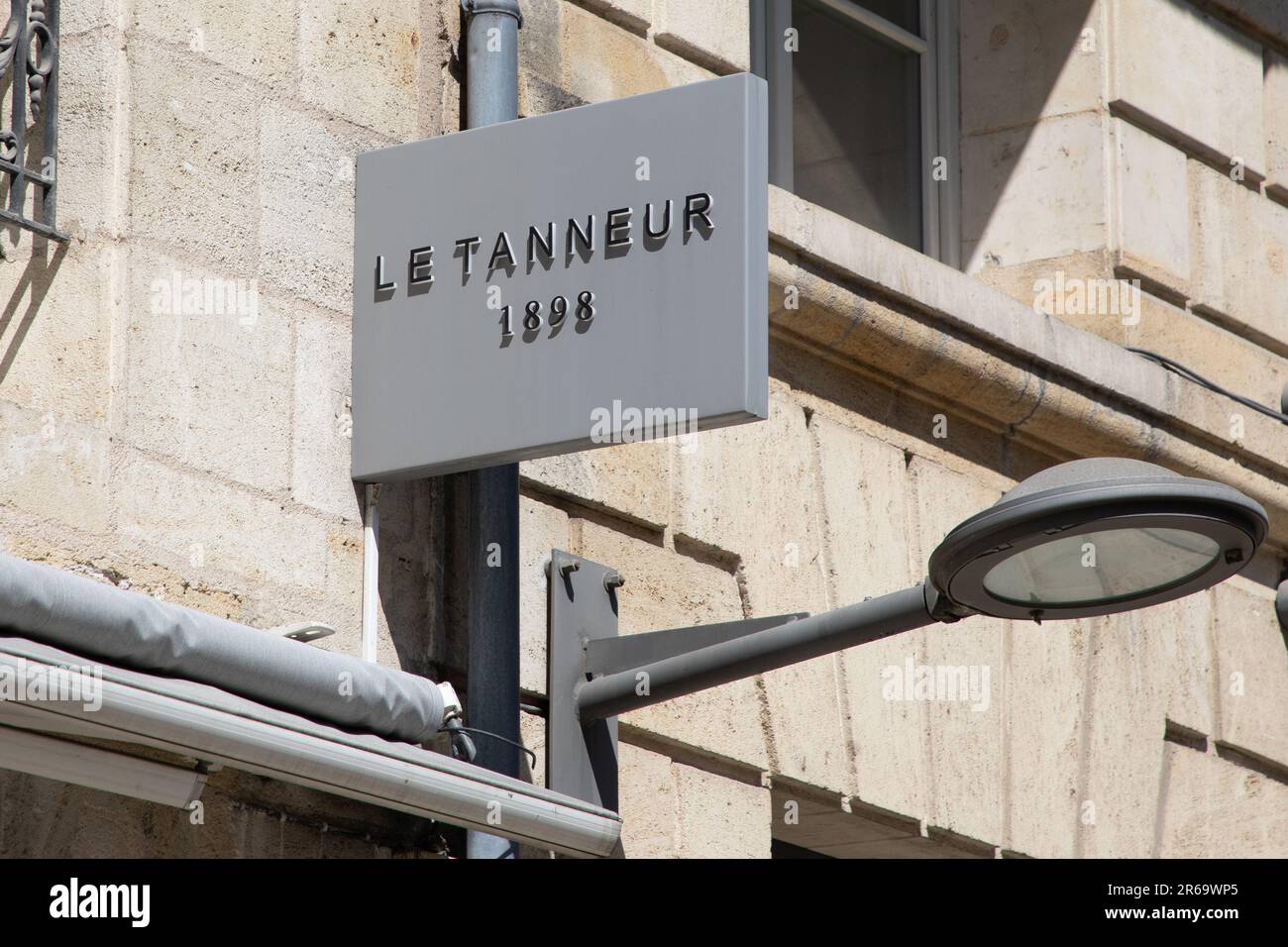 Le tanneur hi res stock photography and images Alamy