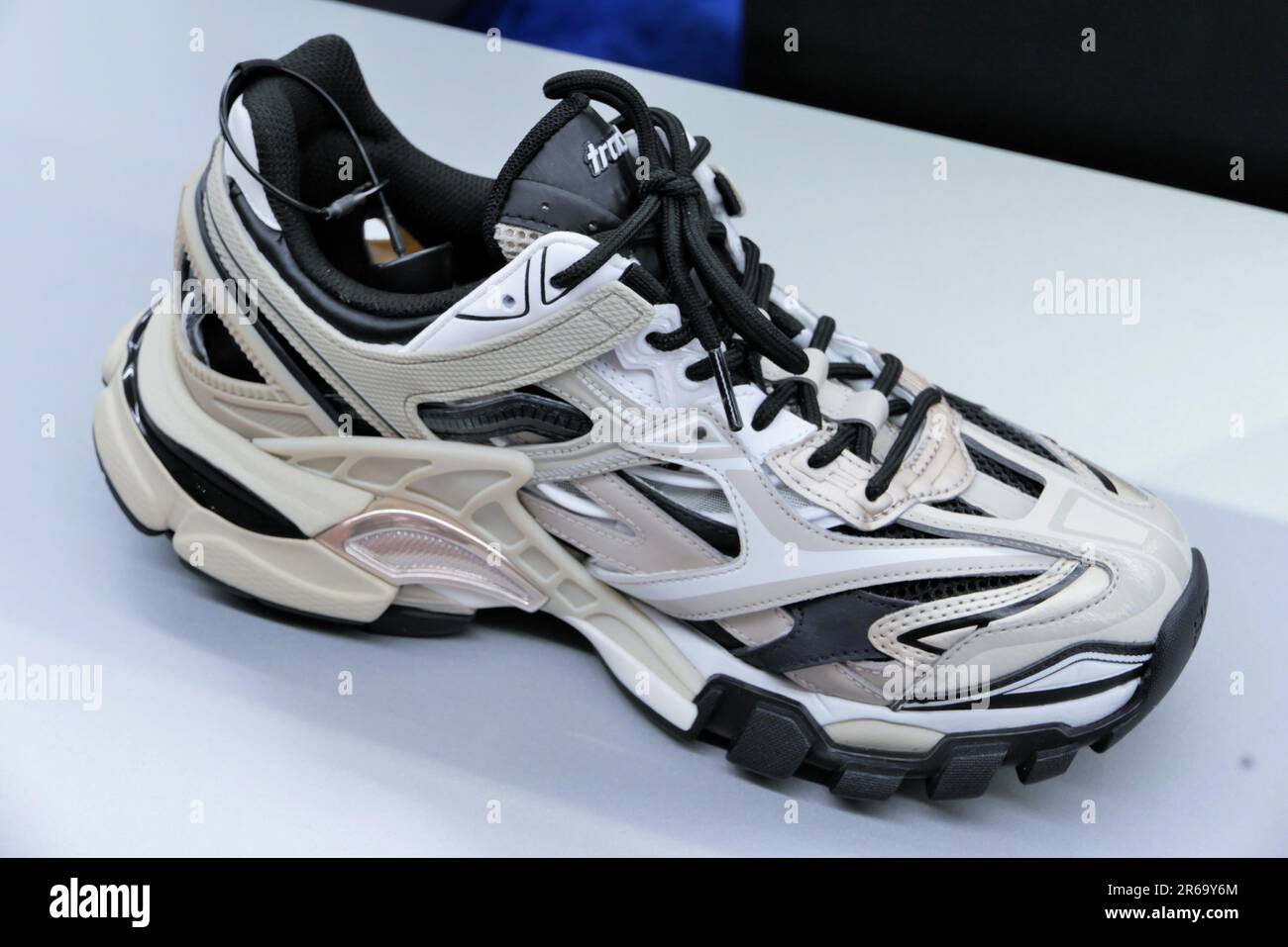 Balenciaga shoes hi-res stock photography and images - Alamy