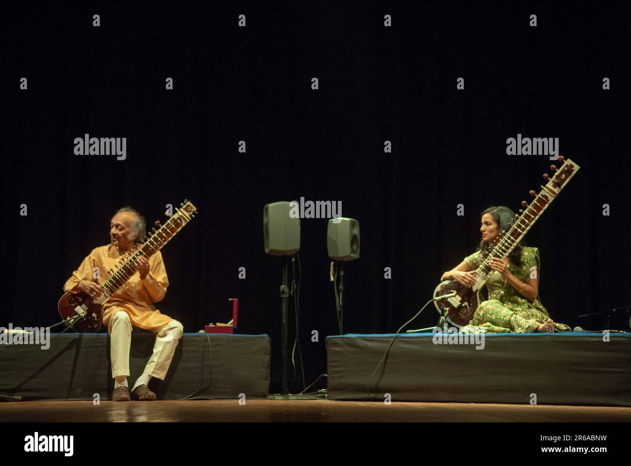 Pandit Ravi Shankar, Indian sitarist, sitar virtuoso, playing musical