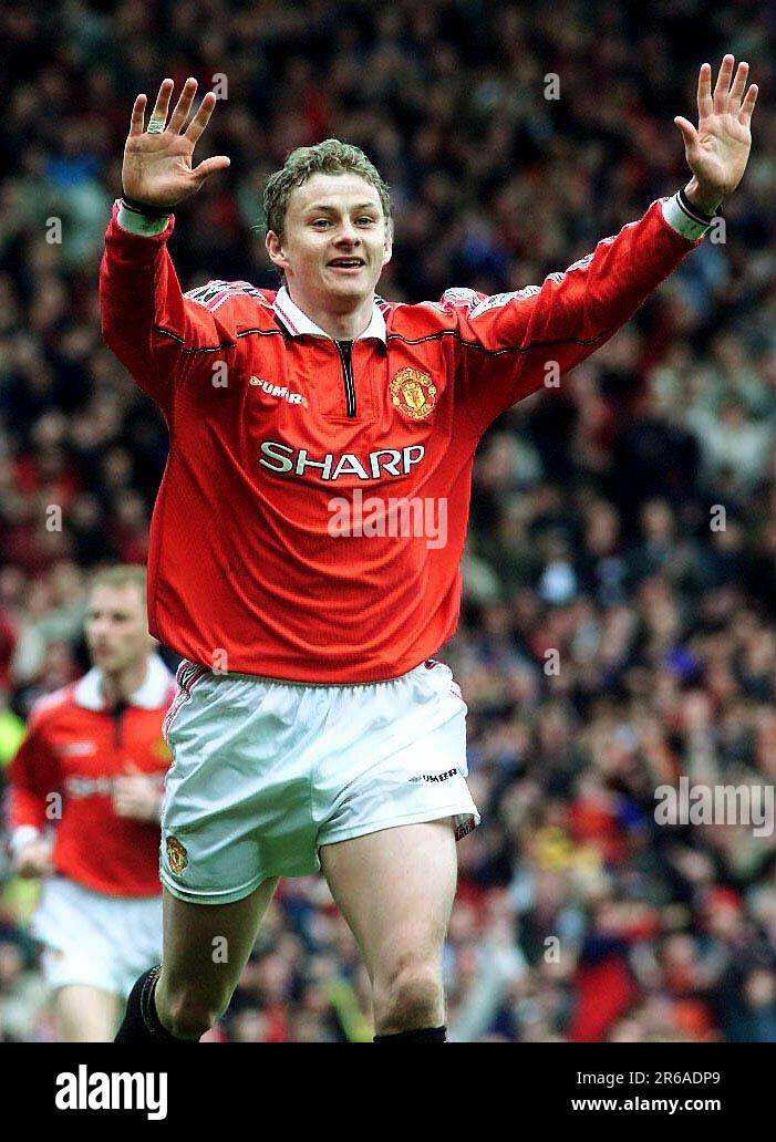 Solskjaer 2000 hi-res stock photography and images - Alamy