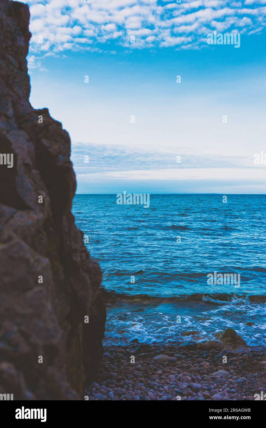 Oceanic rock outcrop hi-res stock photography and images - Alamy