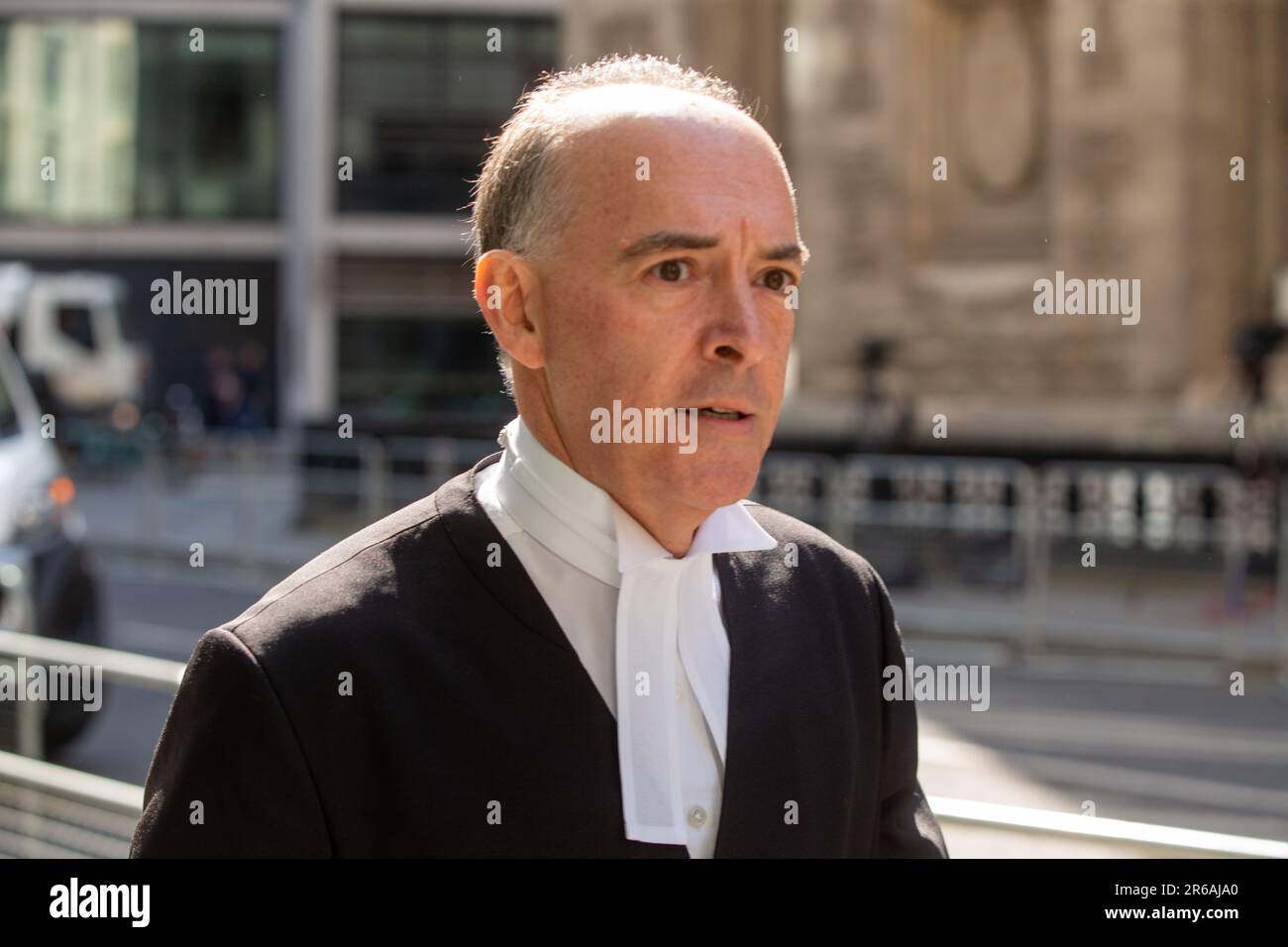 London, England, UK. 8th June, 2023. Lawyer for the defence ANDREW GREEN is seen outside High Court as the phone hacking trial against Mirror Group Newspapers (MGN) continues. A number of high-profile figures have brought claims against MGN over alleged unlawful information gathering at its titles. (Credit Image: © Tayfun Salci/ZUMA Press Wire) EDITORIAL USAGE ONLY! Not for Commercial USAGE! Stock Photo