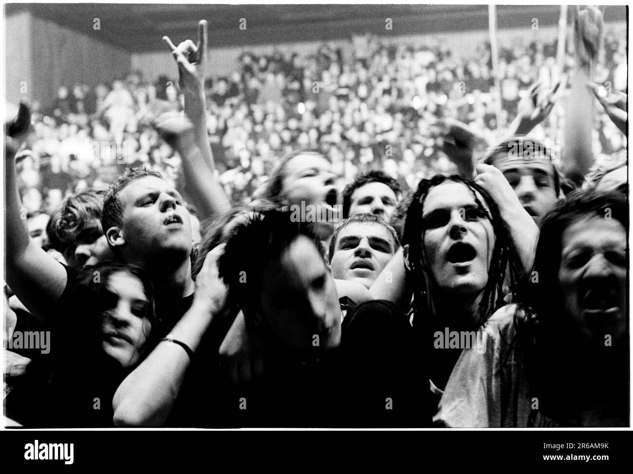 PANTERA, ROCK CROWD, 2000: Heavy metal fans as Pantera playing live at Newport Centre in Newport, Wales, UK on 24 April 2000. Photograph: Rob Watkins Stock Photo
