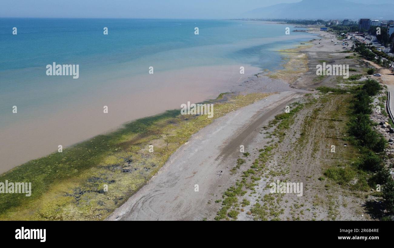 Quadcopper hi-res stock photography and images - Alamy