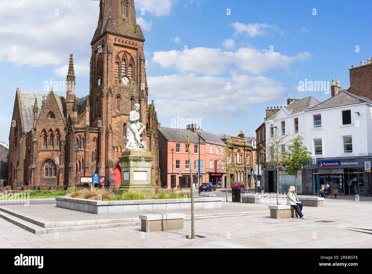 Dumfries,Statue of Robert Burns statue in front of St George's Church Church Of Scotland Dumfries Dumfries and Galloway Scotland UK GB Europe Stock Photo