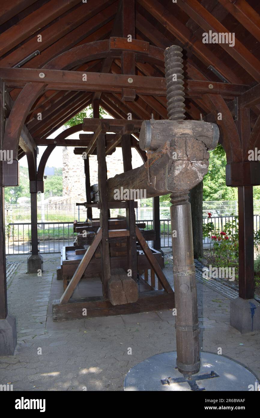 wooden vine press Stock Photo Alamy