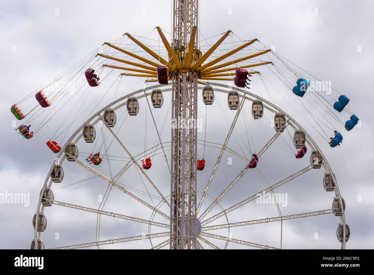 The Big Wheel and Round the World swing ride, Great Yarmouth Pleasure