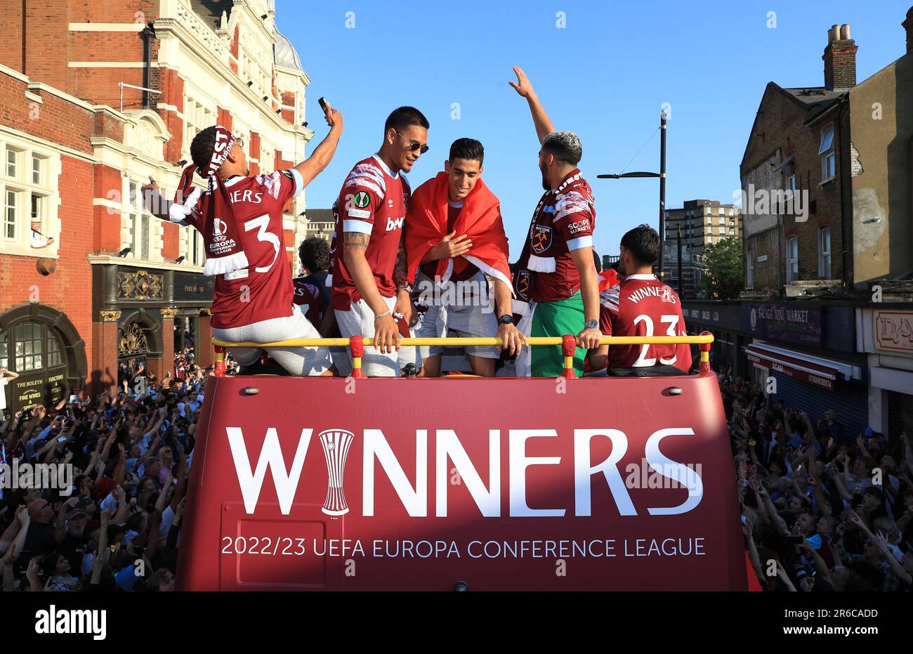 West Ham fans ecstatic as squad hosts victory parade to celebrate Europa  Conference League win, UK News