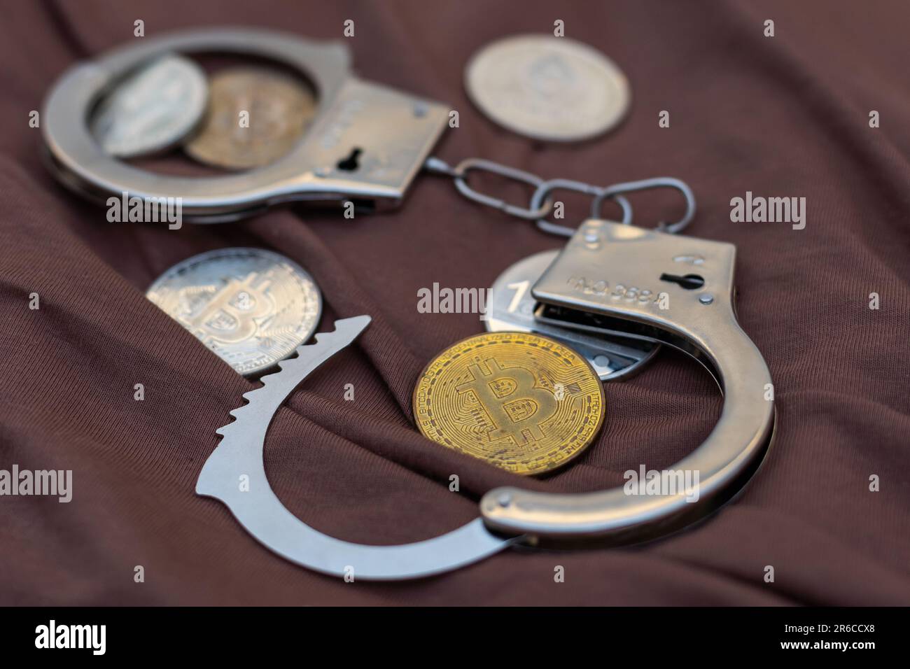 Bitcoin padlock hi-res stock photography and images - Alamy