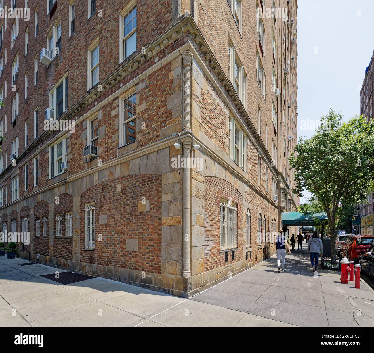 Emery Roth designed 299 West 12th Street as an apartment hotel. The Art