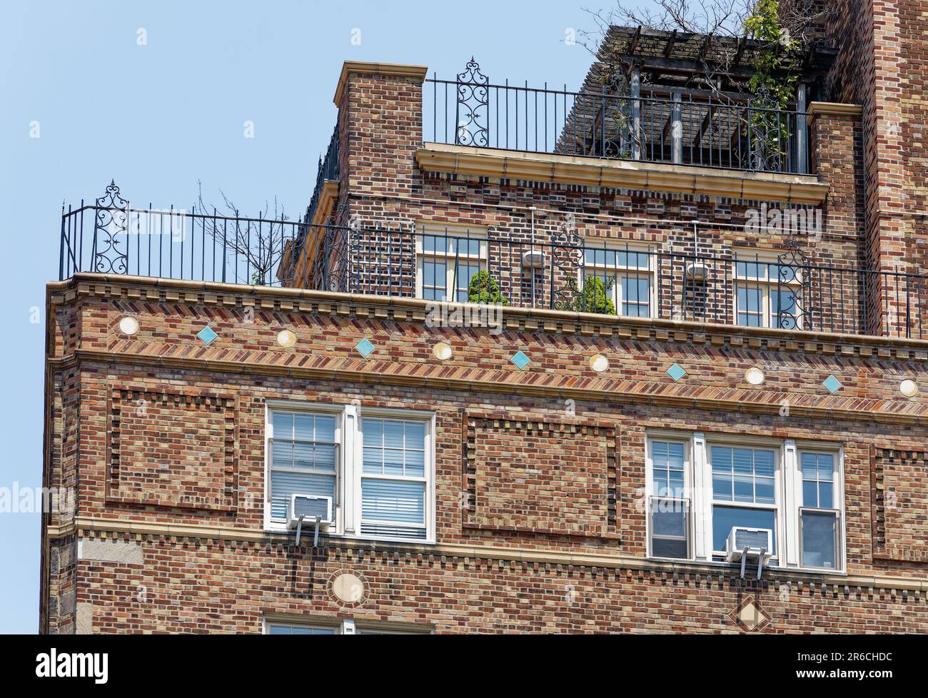 Emery Roth designed 299 West 12th Street as an apartment hotel. The Art ...