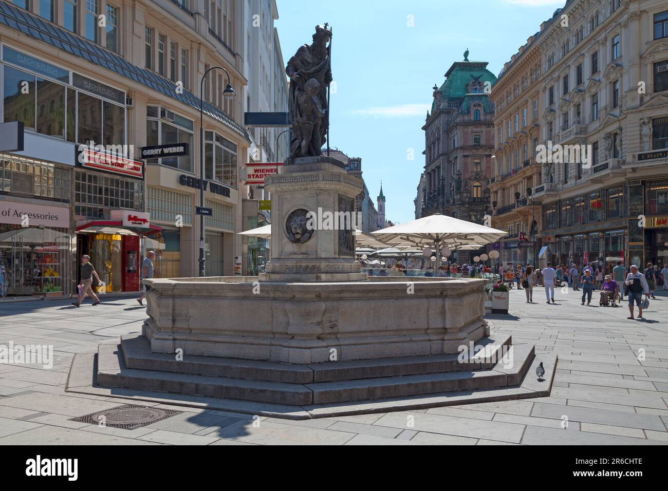 Vienna, Austria - June 17 2018: The Fountain of Leopold (German: Leopoldsbrunnen) is located on Graben, one of the most famous streets in the Austrian Stock Photo