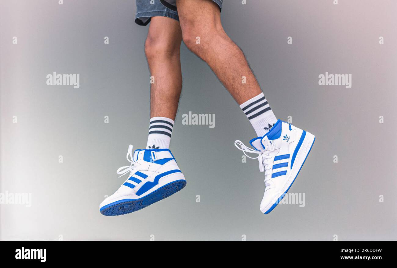 Adidas forum mid on feet sale