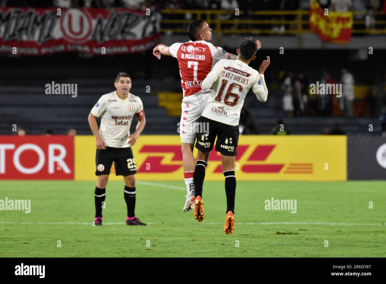Bogota, Colombia. 08th June, 2023. Santa Fe's Neyder Moreno and Universitario's Martin Perez Guedes during the Peru's Universitario (0) V. Colombia's Santa Fe (2) group phase match of the CONMEBOL Libertadores, in Bogota, Colombia June 9, 2023. Photo by: Cristian Bayona/Long Visual Press Credit: Long Visual Press/Alamy Live News Stock Photo