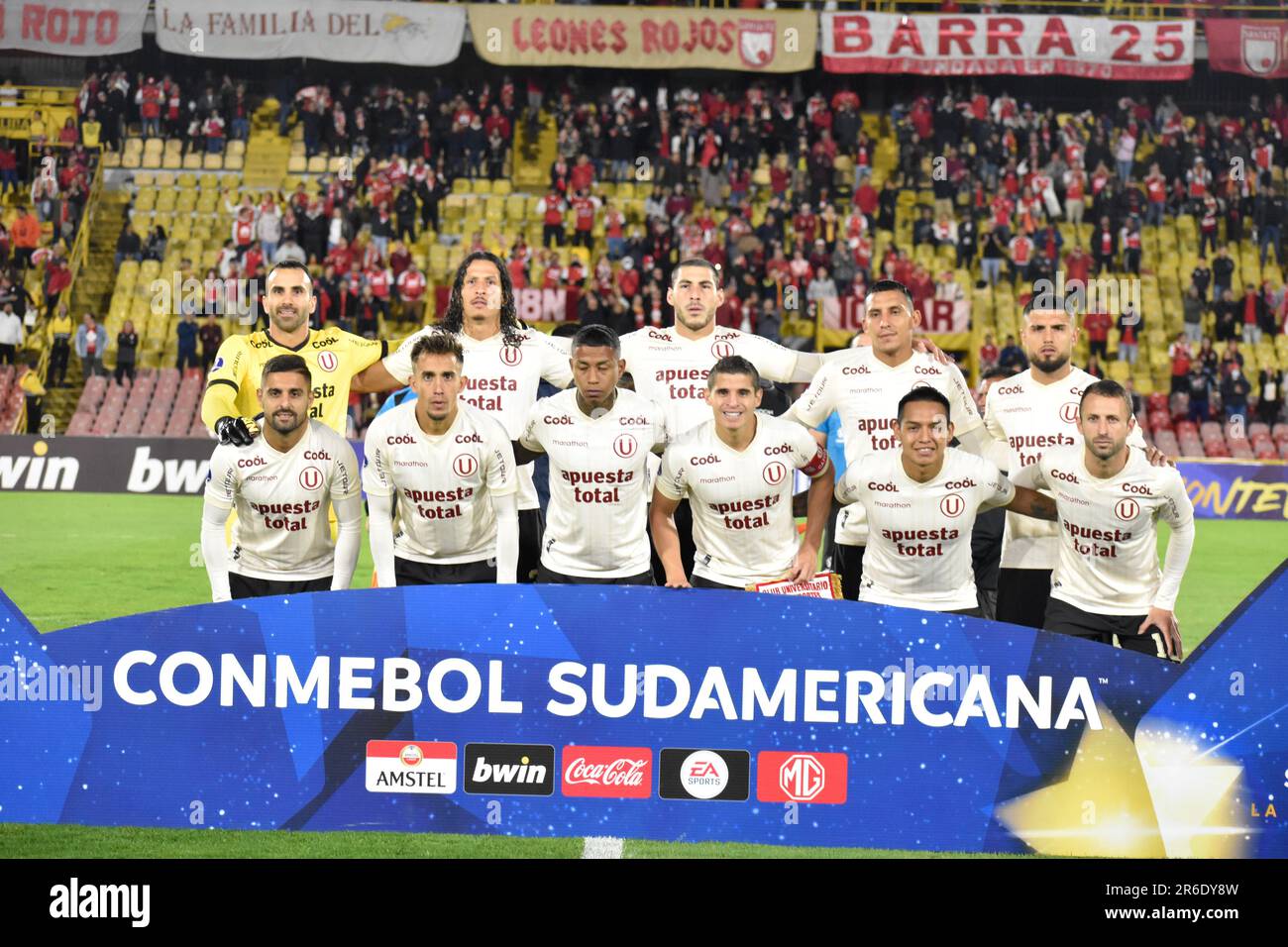 Bogota, Colombia. 08th June, 2023. Universitario's team poses for an official photo during the Peru's Universitario (0) V. Colombia's Santa Fe (2) group phase match of the CONMEBOL Libertadores, in Bogota, Colombia June 9, 2023. Photo by: Cristian Bayona/Long Visual Press Credit: Long Visual Press/Alamy Live News Stock Photo