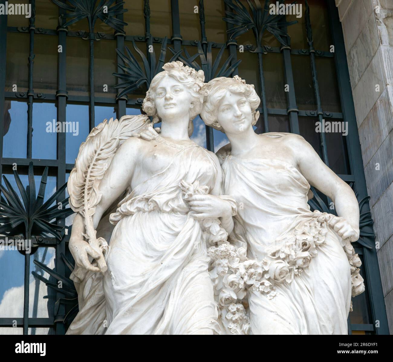 Marble sculpture 'The Virile Age' by André-Joseph Allar, El Palacio de Belles Artes, Palace of Fine Arts, Mexico City, Mexico Stock Photo