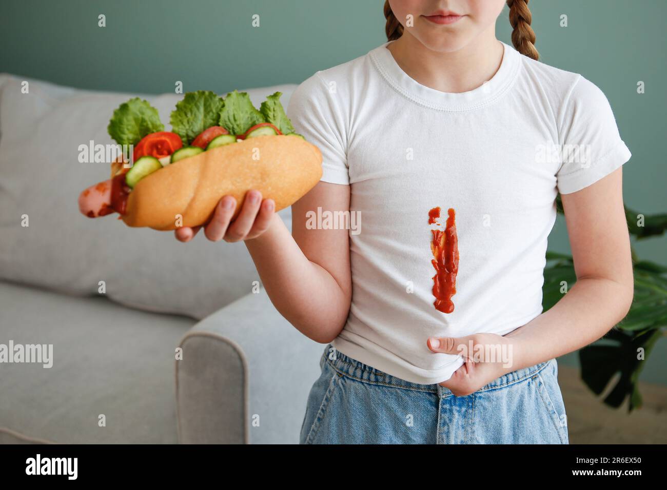 girl eating hot dog t shirt