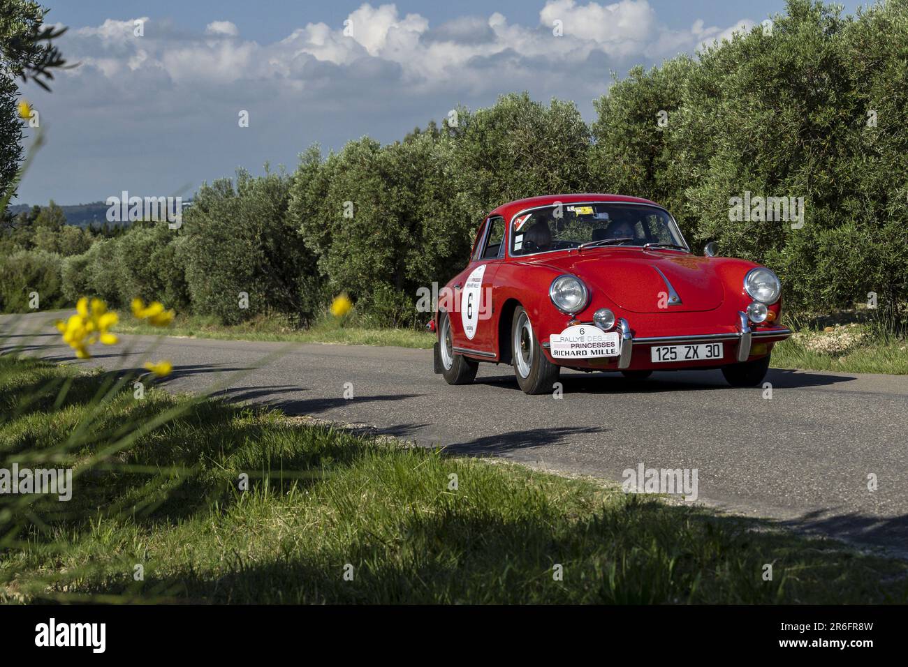 06 Debbie GOURDON, Giovanna QUINTILI FR/FR Porsche 356 C 1964