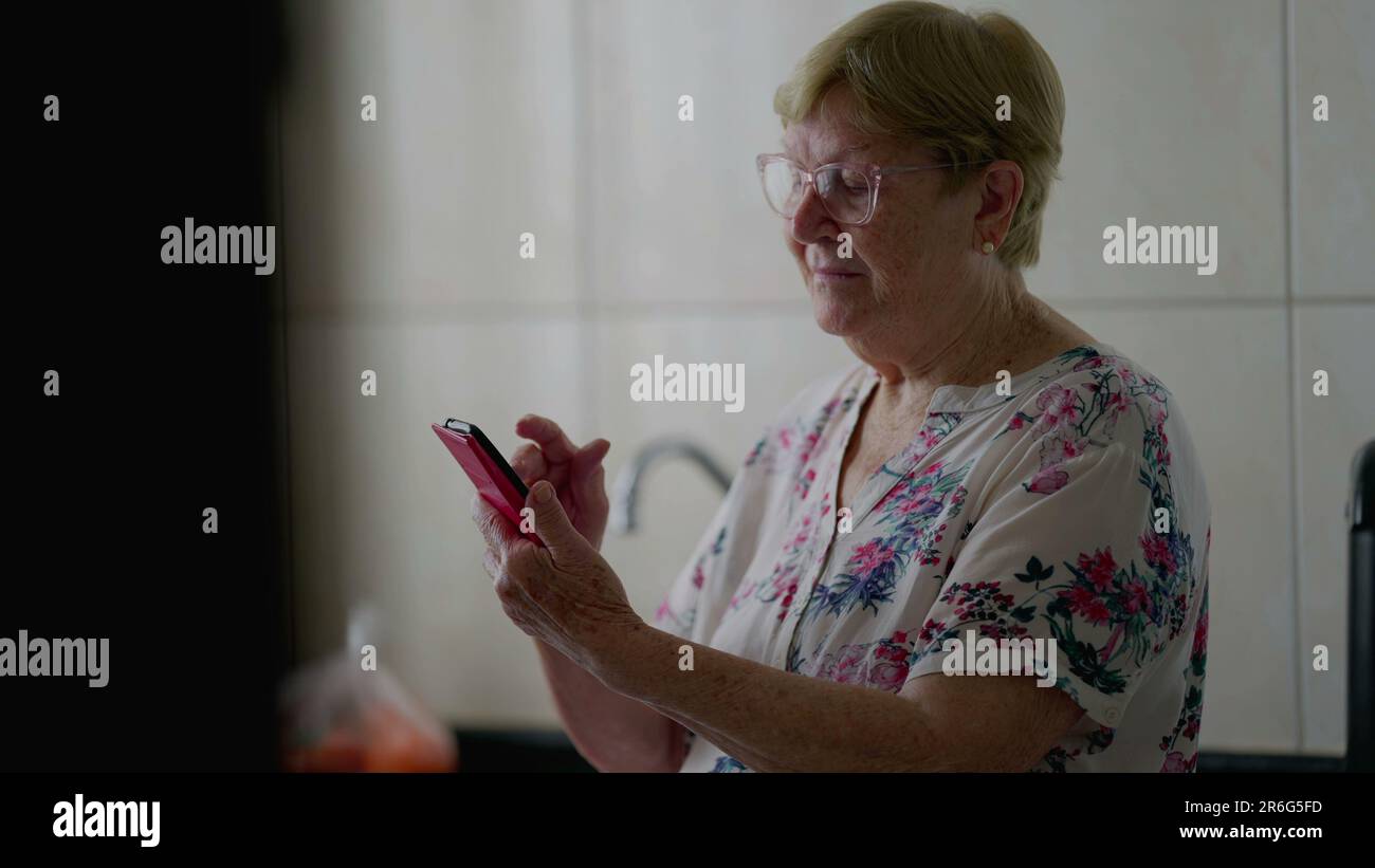 Tech savvy hi-res stock photography and images - Alamy