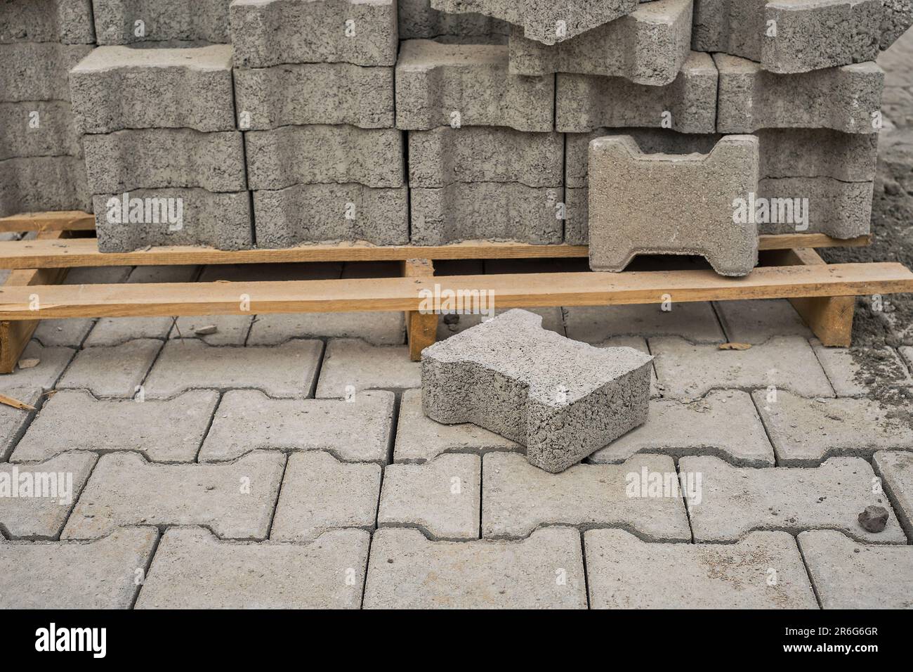 paving-slabs-stacked-on-a-pallet-road-repair-process-close-up