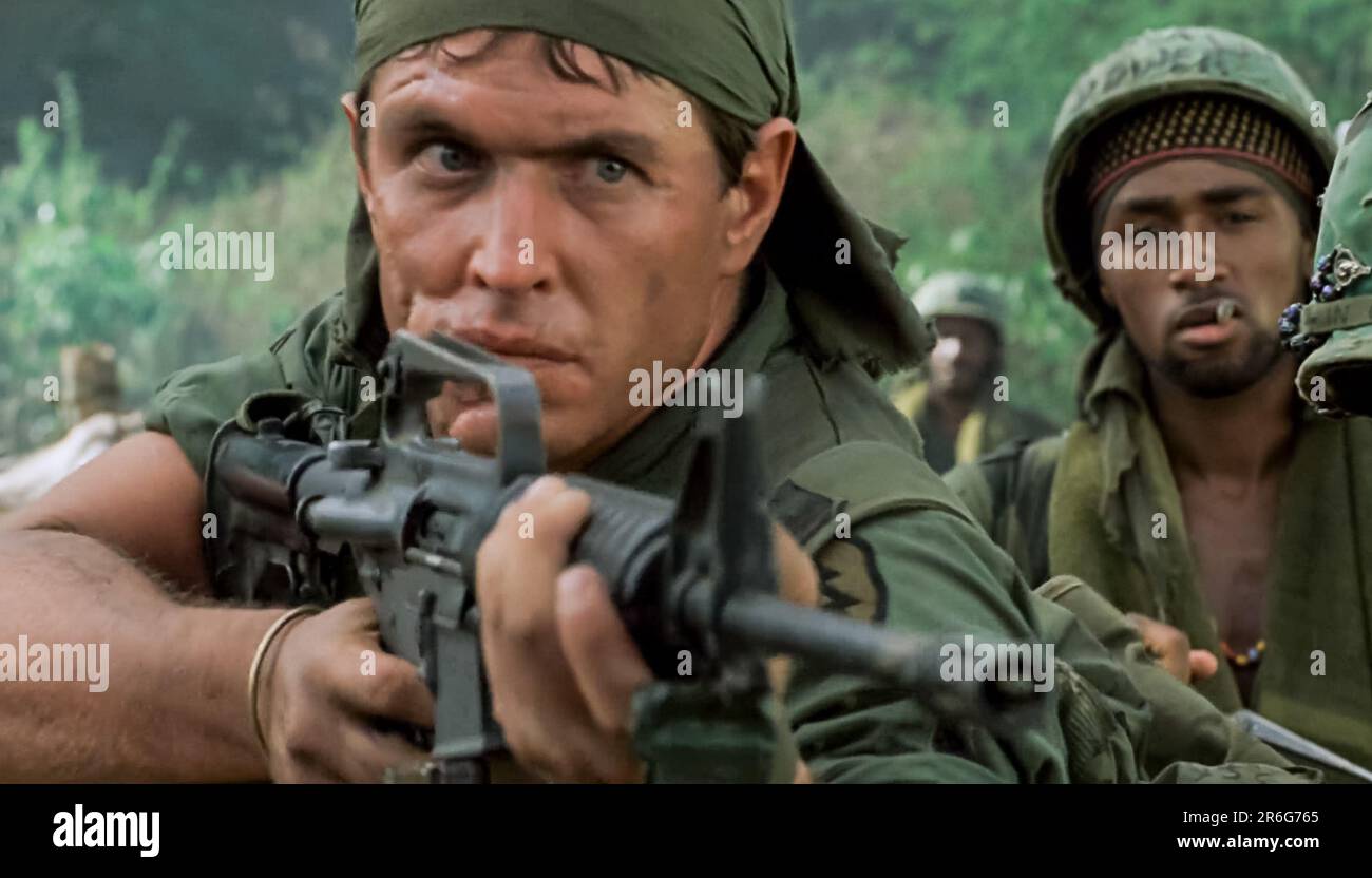 USA. Tony Todd in the (C)Orion Pictures movie: Platoon (1986). Plot: Chris  Taylor, a neophyte recruit in Vietnam, finds himself caught in a battle of  wills between two sergeants, one good and