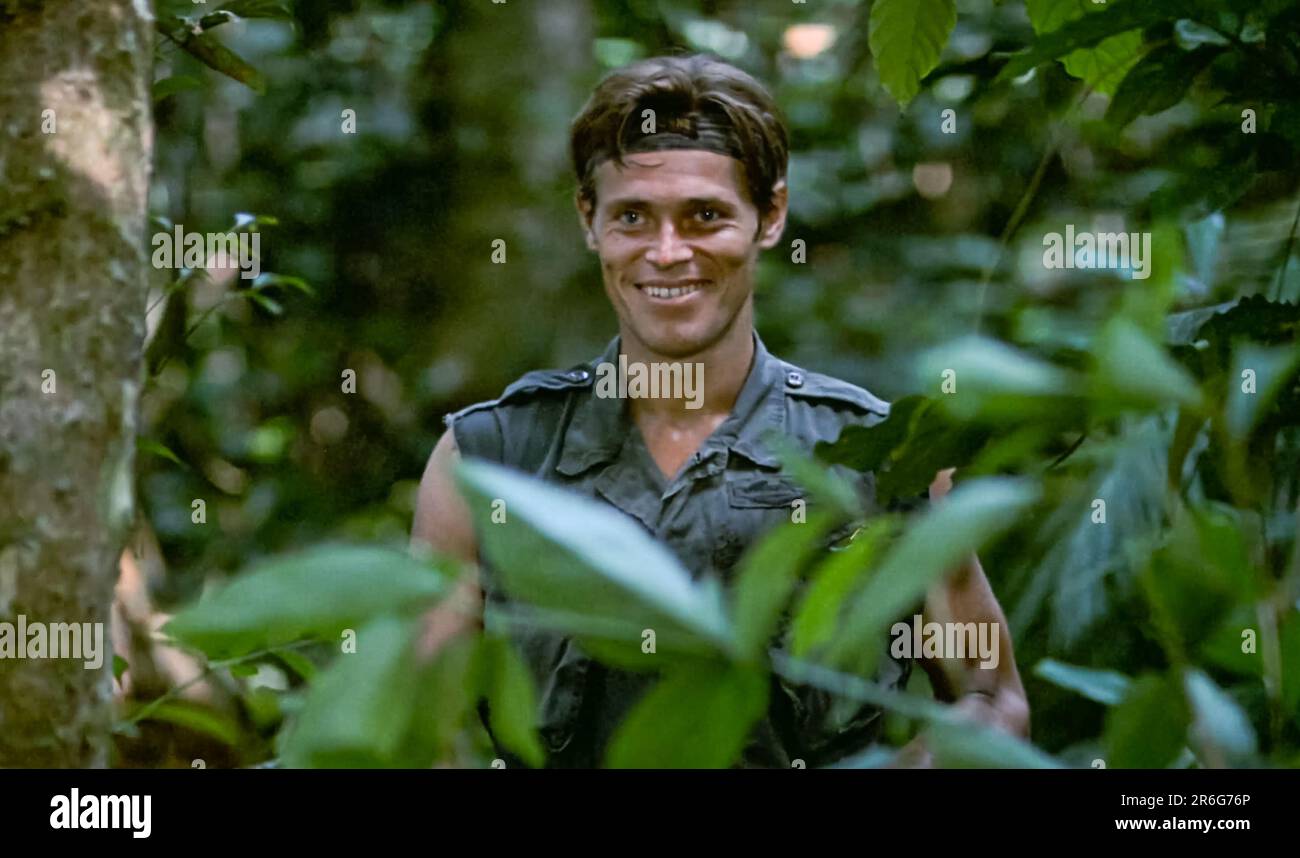 USA. Willem Dafoe in the (C)Orion Pictures movie Platoon (1986). Plot