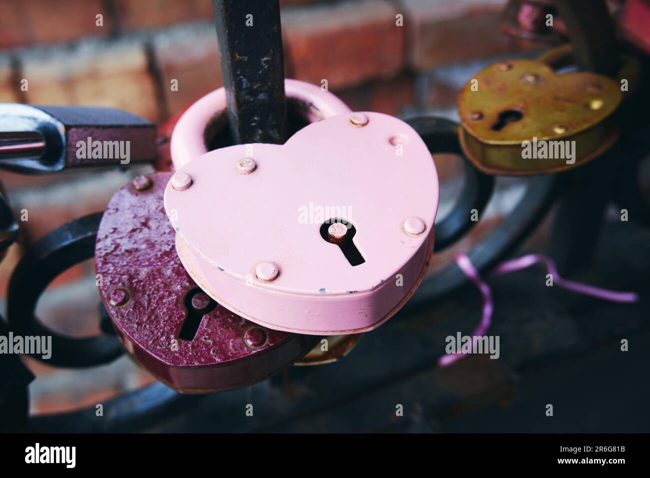 Divorce couple door hi-res stock photography and images - Alamy