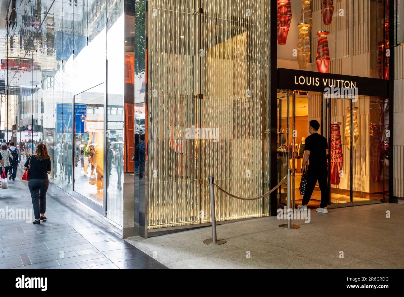 Travel Photo of The Week -- Louis Vuitton Store, Hong Kong: Then