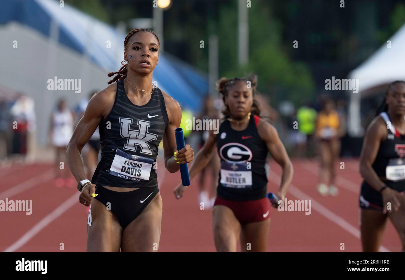 Kentucky's KARIMAH Davis finishes the women's 4X100 meter heat at the