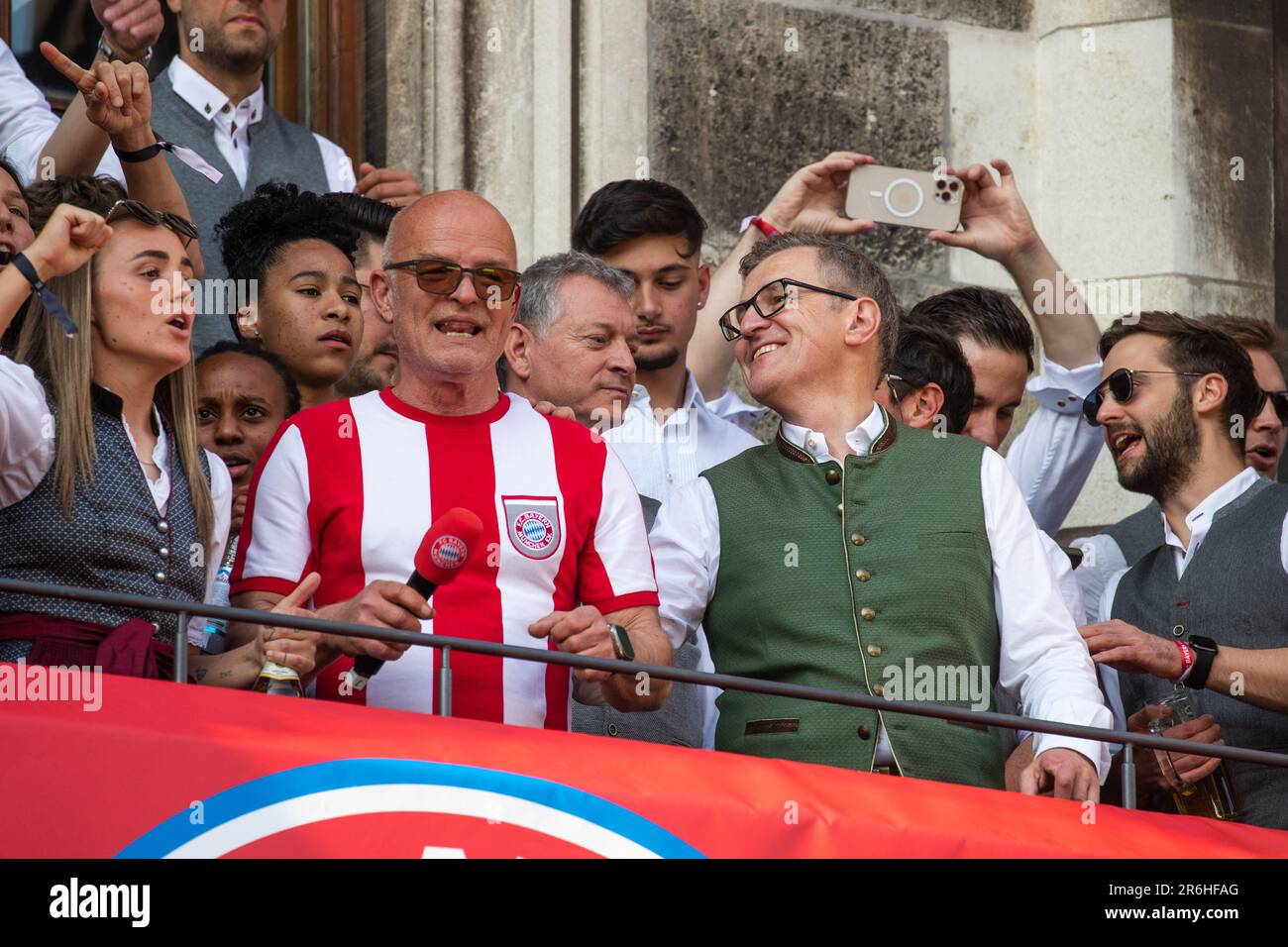 Munich, Germany. 28th May, 2023. Stephan Lehmann, Jan-Christian Dreesen bei der Meisterfeier der FC Bayern Herren und FC Bayern Damen am 28.5.2023 in München. -- Stephan Lehmann, Jan-Christian Dreesen at the Bundesliga Championship Celebration on May 28, 2023 in Munich, Germany. (Photo by Alexander Pohl/Sipa USA) Credit: Sipa USA/Alamy Live News Stock Photo