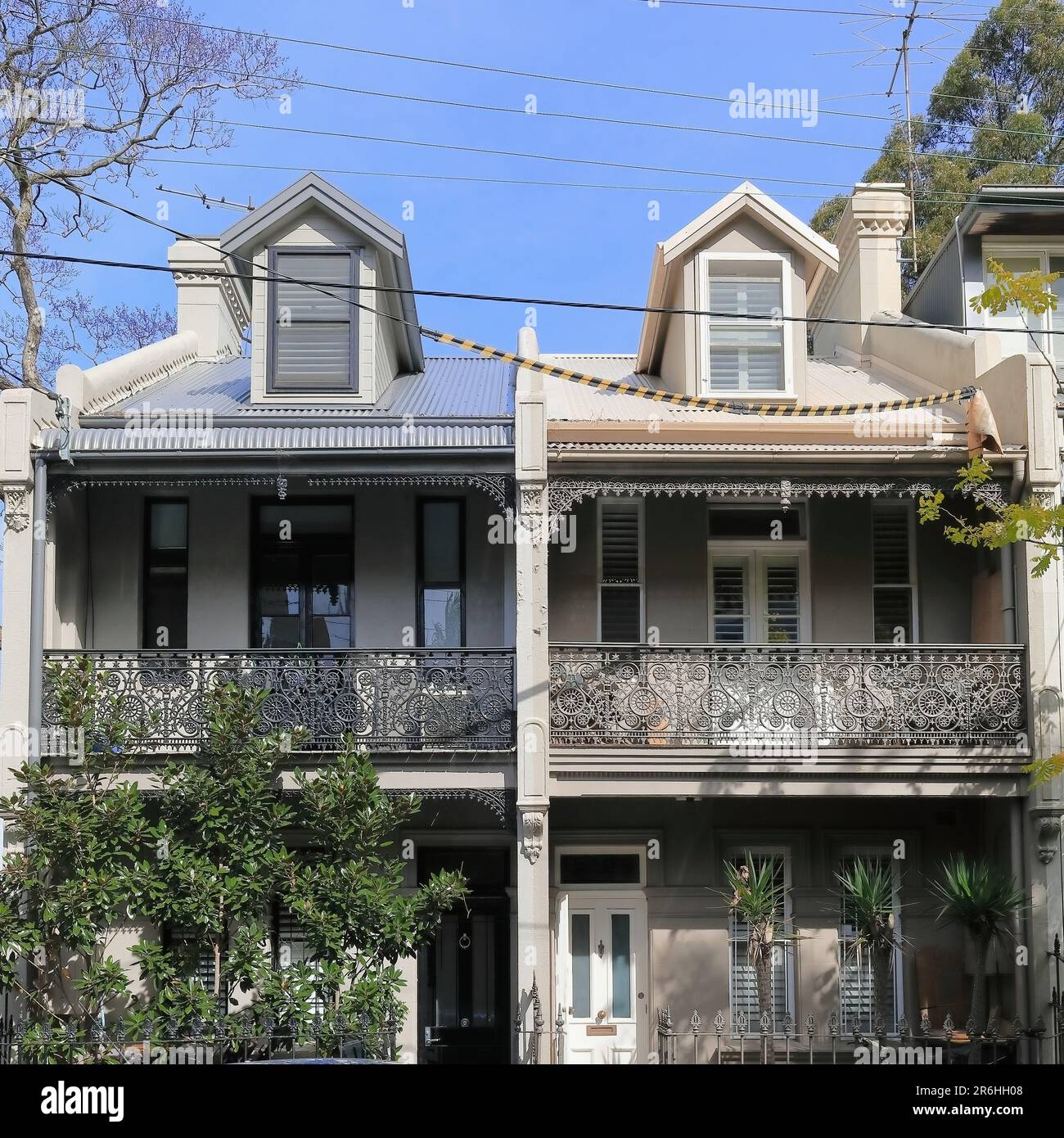678 Facades of Victorian Filigree style terrace houses with dormer windows on Barcom Avenue, Darlinghurst. Sydney-Australia. Stock Photo