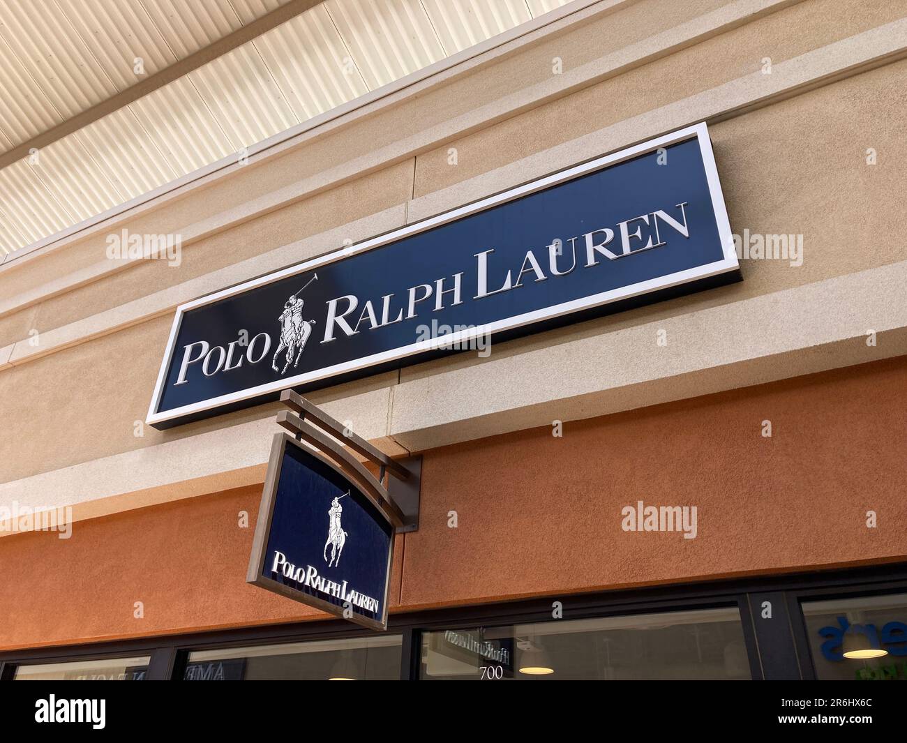 Ralph lauren company logo hi-res stock photography and images - Alamy