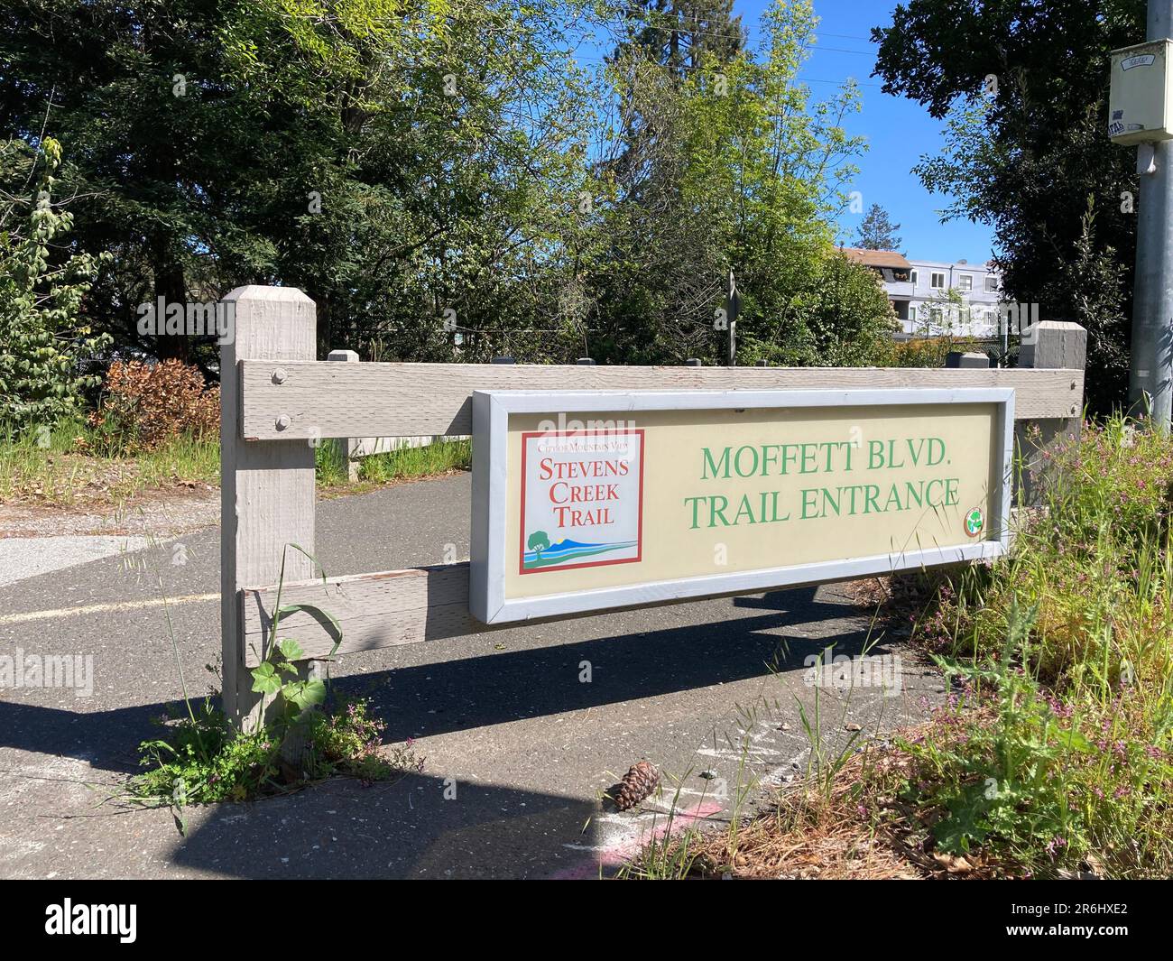 Stevens Creek Trail sign Mountain View, California, USA 2022 Stock Photo Alamy