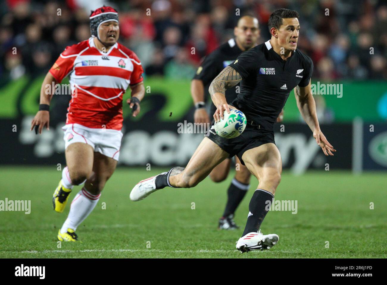 New Zealand’s Sonny Bill Williams in action against Japan during a Pool A match of the Rugby World Cup 2011, Waikato Stadium, Hamilton, New Zealand, Friday, September 16, 2011. Stock Photo