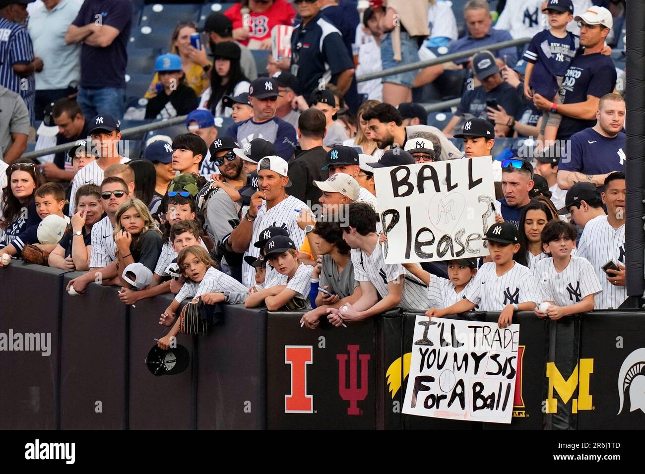 Fans watch as the New York Yankees warm up before a baseball game against  the Boston Red Sox Friday, June 9, 2023, in New York. (AP Photo/Frank  Franklin II Stock Photo - Alamy