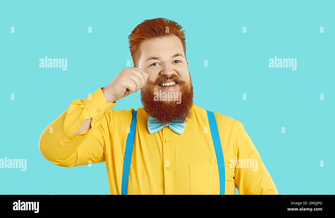 Bearded man smiling hi-res stock photography and images - Alamy