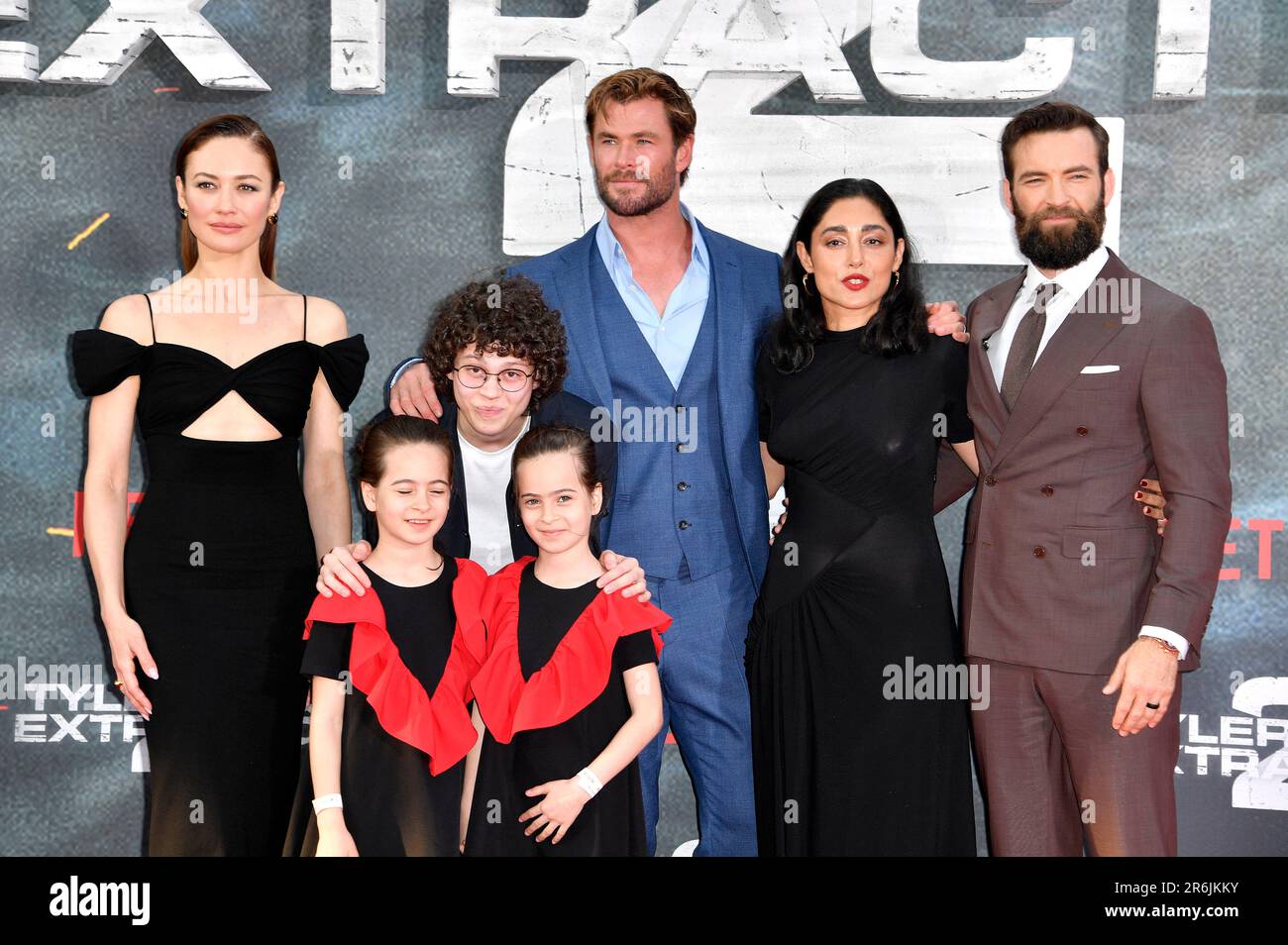 Olga Kurylenko, Mariam Kovziashvili, Andro Japaridze, Marta Kovziashvili, Chris Hemsworth, Golshifteh Farahani und Sam Hargrave beim Special Screening des Kinofilms 'Tyler Rake: Extraction 2' im Zoo Palast. Berlin, 09.06.2023 Stock Photo