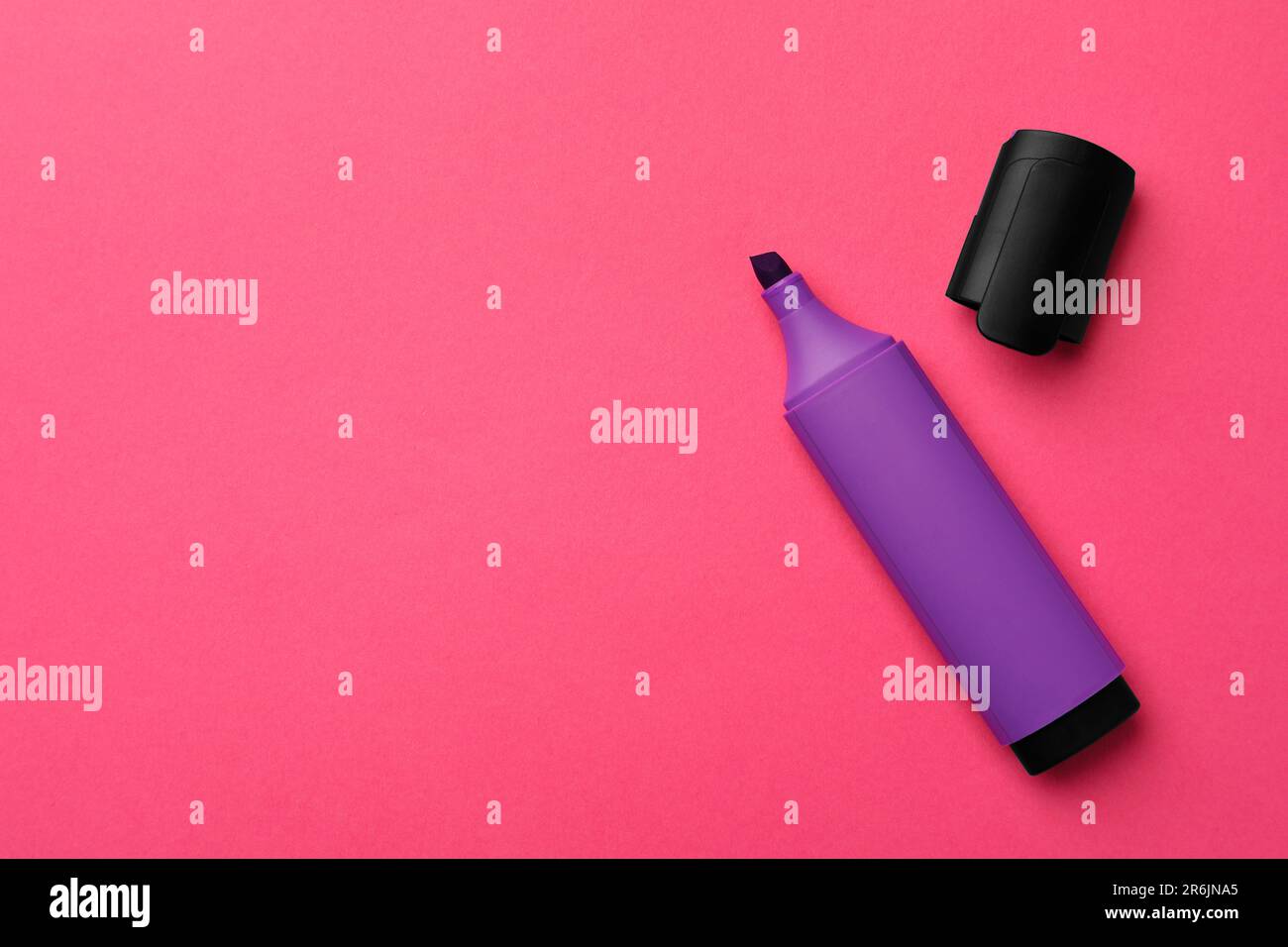 Purple highlighter hi-res stock photography and images - Alamy