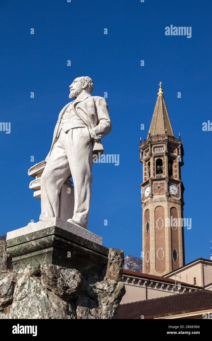 Statue of Mario Cermenati in Lecco Stock Photo