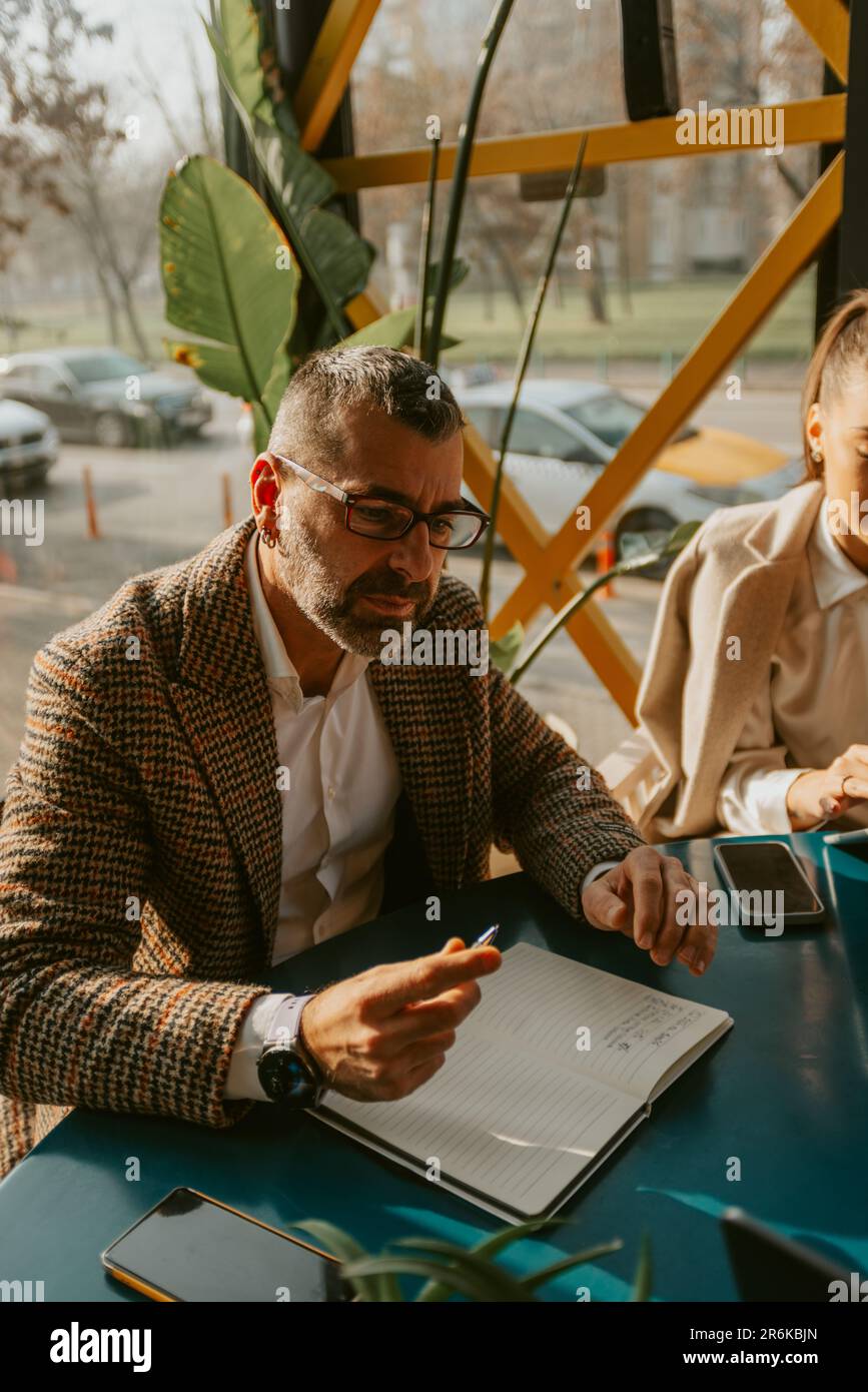 Business otfit hi-res stock photography and images - Alamy
