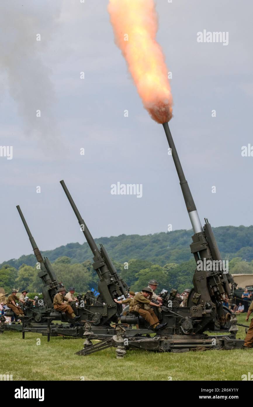 Wraxall, UK. 10th June, 2023. The anti aircraft gun demonstration. All things 1940's are celebrated at the Dig For Victory show in Somerset. From fashion to food, from nostalgia to heroism, from music to dancing, nothing is left out. Credit: JMF News/Alamy Live News Stock Photo