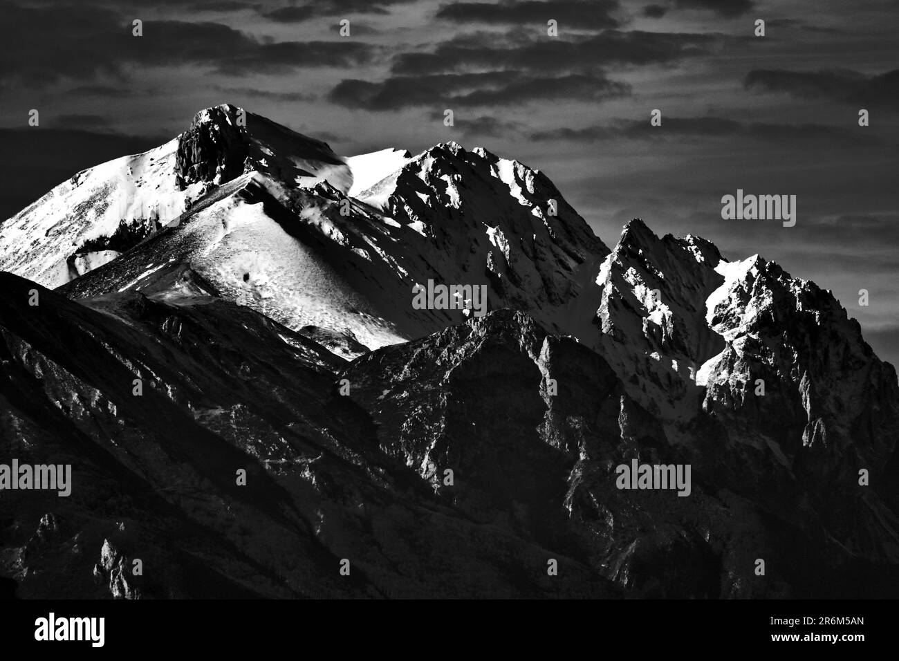 Snowy mountains of the Maiella National Park, Abruzzo Italy Stock Photo ...